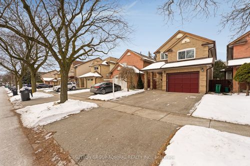 52 Garden Ave, Brampton, ON, L6X1M5 | Card Image