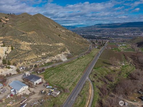 11 Methow St, Wenatchee, WA, 98801 | Card Image