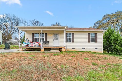 405 Amazon St, Thomasville, NC, 27360-4601 | Card Image