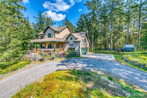 247 Spring Point Rd, Deer Harbor, WA, 98243-5584 | Card Image