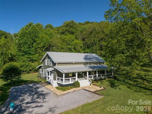 367 Nannys Ln, Sylva, NC, 28779-8714 | Card Image