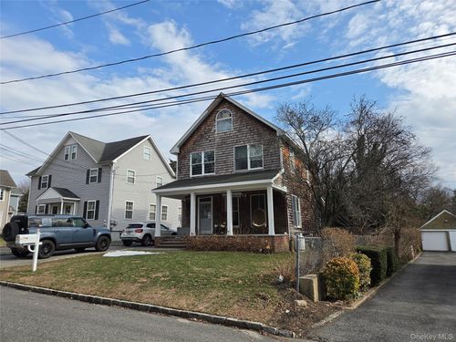 54 Cocks Ln, Locust Valley, NY, 11560-2313 | Card Image