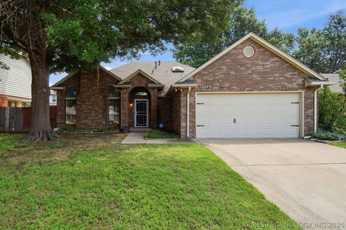 13643 S Oak Pl, Glenpool, OK, 74033-3242 | Card Image