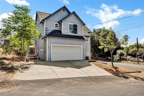 3196 12th St, Clearlake, CA, 95422-8308 | Card Image