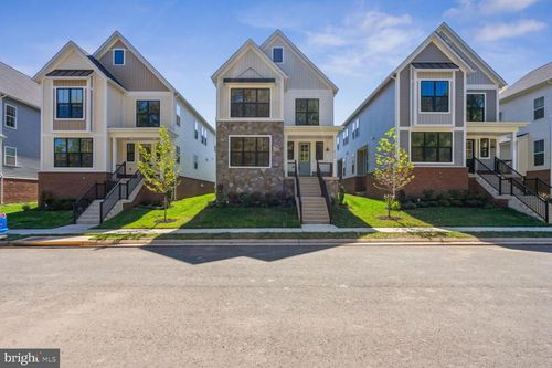 23115 Glenwood Heights Circle, BRAMBLETON, VA, 20148 | Card Image