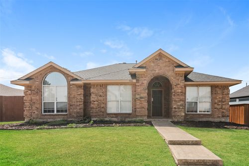 9306 Chimneywood Dr, Rowlett, TX, 75089-2681 | Card Image