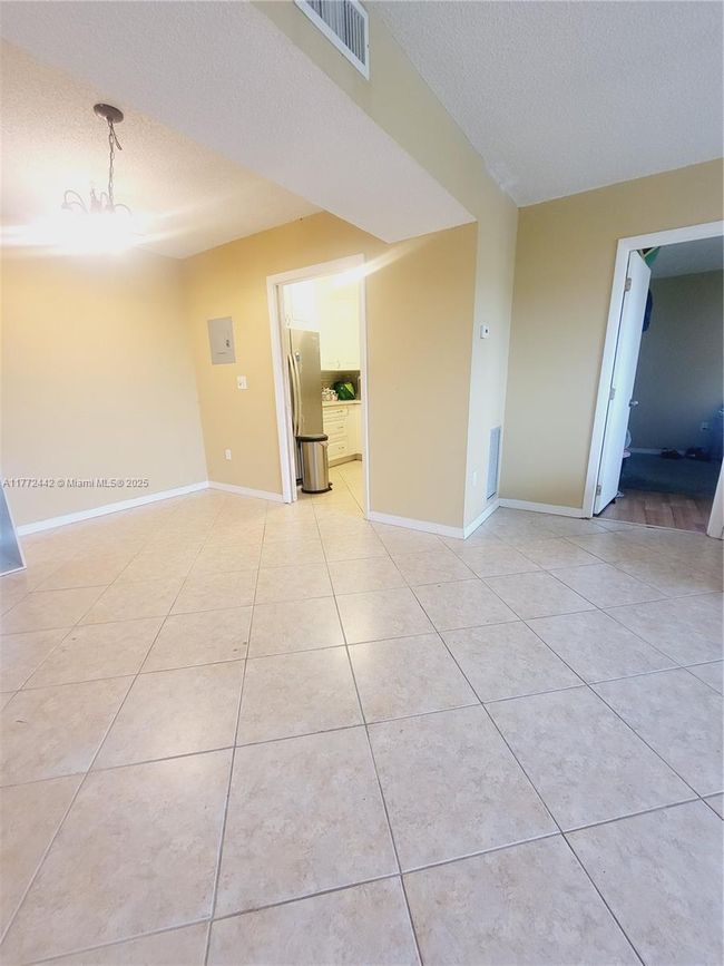 APT-713 - 4174 Inverrary Dr, Condo with 2 bedrooms, 2 bathrooms and null parking in Lauderhill FL | Image 7