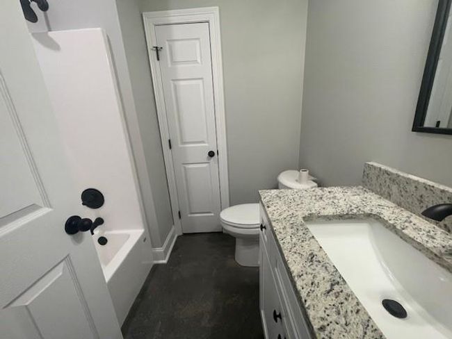 Hall Bath | Image 5