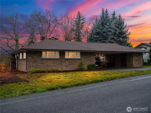 723 21st Ave Sw, Puyallup, WA, 98371-7453 | Card Image