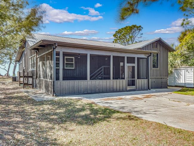 1493 Alligator Dr, House other with 3 bedrooms, 2 bathrooms and null parking in ALLIGATOR POINT FL | Image 6