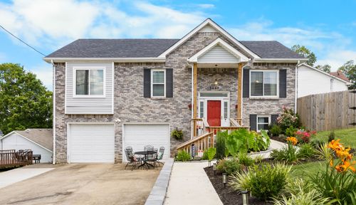 2049 Windmeade Dr, Clarksville, TN, 37042-5265 | Card Image