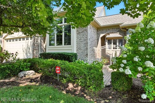 9-9418 High Pointe Ct, Plymouth, MI, 48170-5736 | Card Image