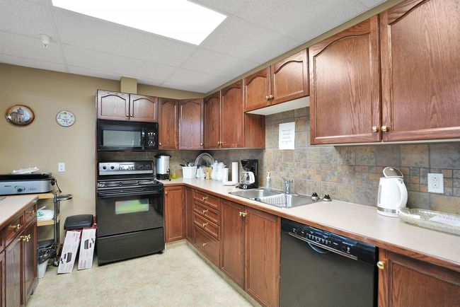 212 - 5300 48 St, Condo with 1 bedrooms, 2 bathrooms and 1 parking in Red Deer AB | Image 27