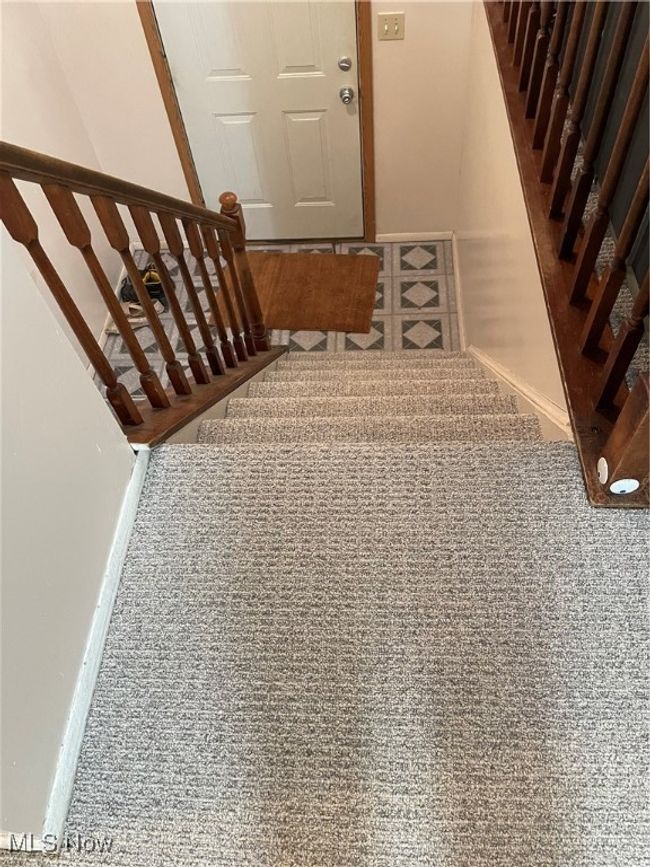 1239 Woodledge Dr, House other with 3 bedrooms, 2 bathrooms and null parking in Mineral Ridge OH | Image 4