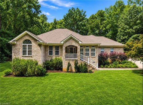 5823 Big Oak Way, Randleman, NC, 27317-8308 | Card Image