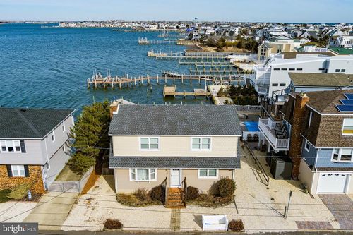 13 Hodgson Ln, LONG BEACH TOWNSHIP, NJ, 08008-4055 | Card Image