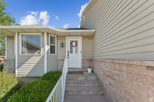 331 E 100 S, Kaysville, UT, 84037-2009 | Card Image
