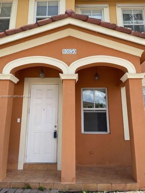 10850 Sw 243rd Ln, Homestead, FL, 33032-5108 | Card Image