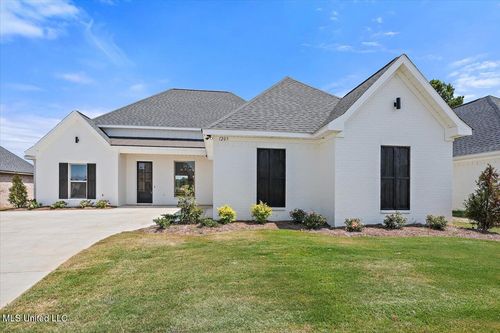 1209 Old Court Xing, Flowood, MS, 39232-1215 | Card Image