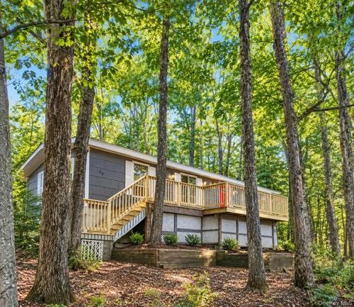 34 Zematt Court, Fallsburg, NY, 12789 | Card Image