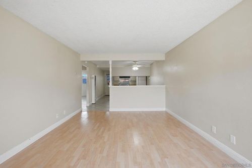11-2012 E Mission Ave, Escondido, CA, 92027-1700 | Card Image
