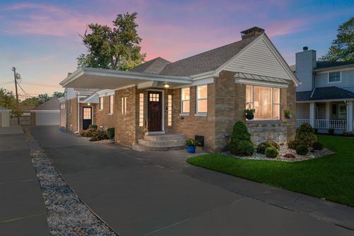 334 Ellendale Pkwy, Crown Point, IN, 46307-4344 | Card Image