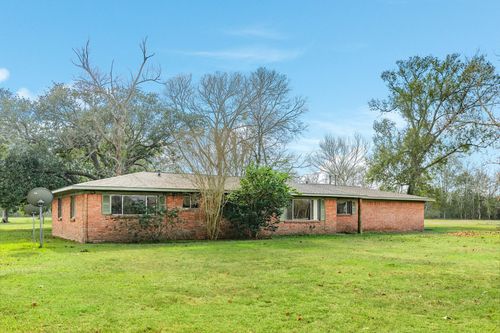 3702 Cedar Rapids Pkwy, Iowa Colony, TX, 77583-1796 | Card Image