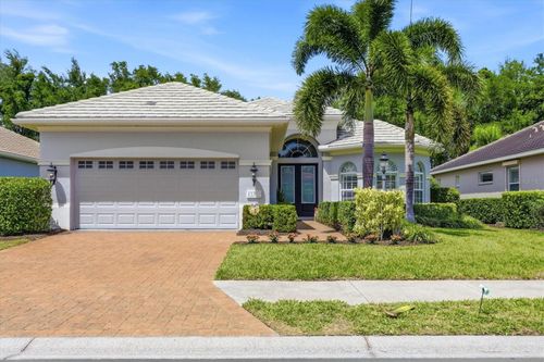 12323 Thornhill Ct, LAKEWOOD RANCH, FL, 34202-7947 | Card Image
