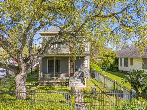 3828 Avenue P, Galveston, TX, 77550-6662 | Card Image