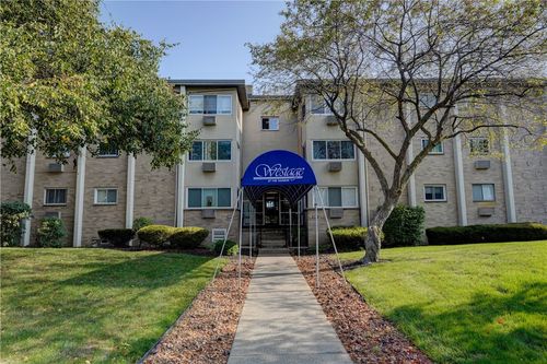 913 Westage At The Hbr, Irondequoit, NY, 14617-1005 | Card Image