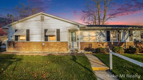21-2130 Banner Dr Sw, Wyoming, MI, 49509-1924 | Card Image