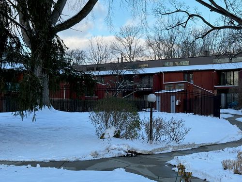 51-e-2411 Packard St, Ann Arbor, MI, 48104-6352 | Card Image