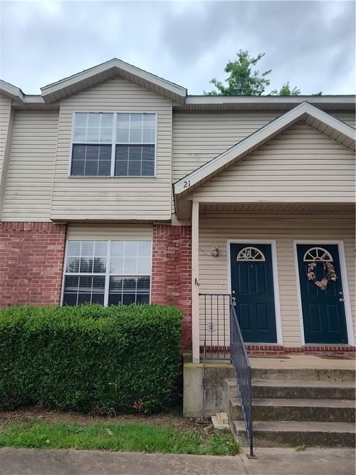 21 W Rainsong St, Farmington, AR, 72730-8633 | Card Image