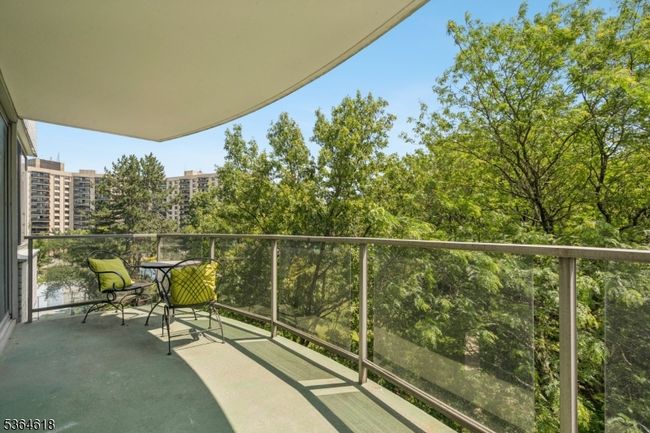 APT-518 - 1 Claridge Dr, House other with 2 bedrooms, 2 bathrooms and null parking in Verona NJ | Image 17