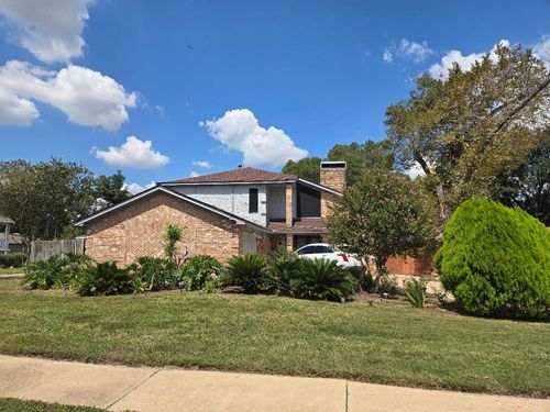 16526 De Lozier St, Jersey Village, TX, 77040-2056 | Card Image