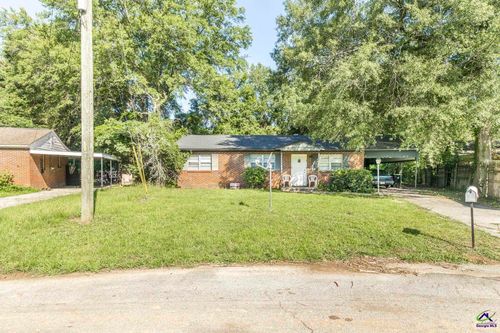 124 Flanders Dr, Warner Robins, GA, 31093-1808 | Card Image