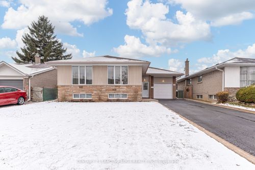 {{alt}} | Card Image