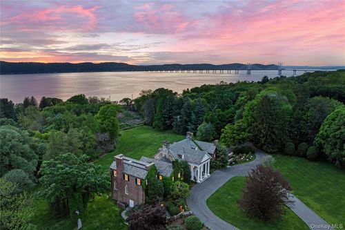 2 Fargo Ln, Irvington, NY, 10533-3206 | Card Image