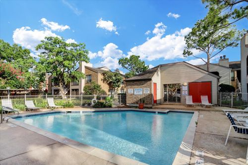 2025 Augusta Dr, Houston, TX, 77057-3759 | Card Image