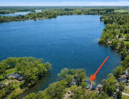 2773 Highway 65, Mora, MN, 55051-6233 | Card Image