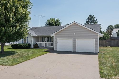 307 N Cypress St, Savannah, MO, 64485-2498 | Card Image