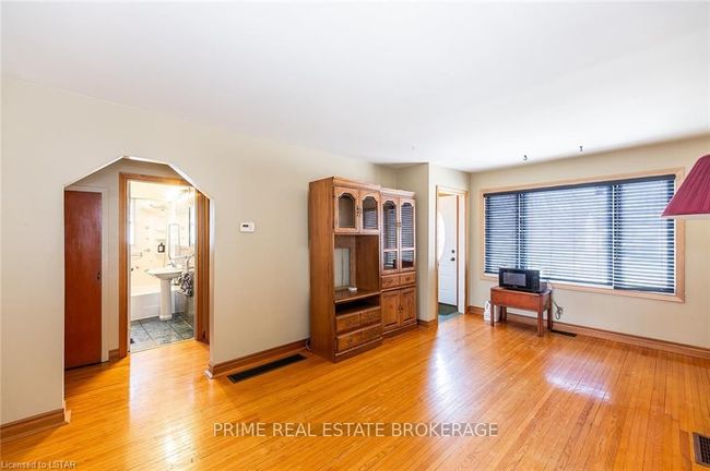 333 Vancouver St, House other with 2 bedrooms, 0 bathrooms and 3 parking in London ON | Image 10