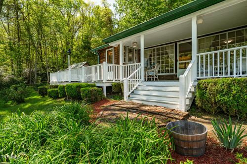 151 Stonebridge Ln, Mountain City, TN, 37683-7023 | Card Image
