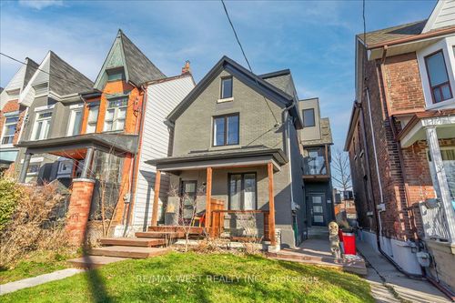 33 Edwin Ave, Toronto, ON, M6P3Z5 | Card Image