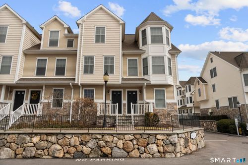 apt-18b-85 Camp Ave, Stamford, CT, 06907-1850 | Card Image