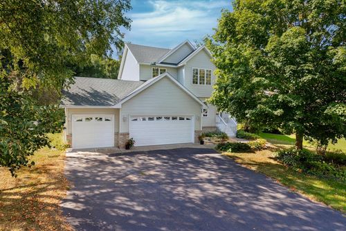1335 Woods Creek Dr, Delano, MN, 55328-9265 | Card Image