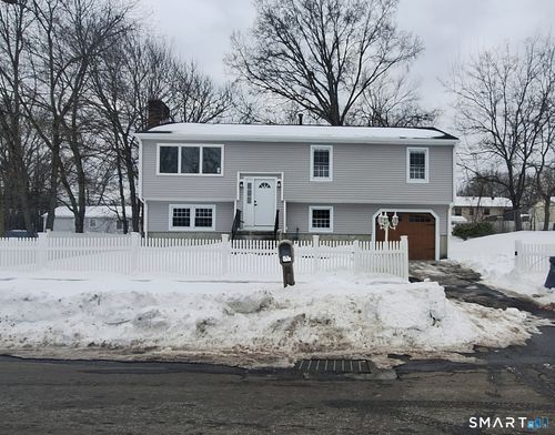 1 Rodney St, West Haven, CT, 06516-2347 | Card Image