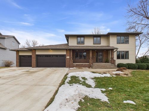 607 E 61st St Street, Sioux Falls, SD, 57108 | Card Image