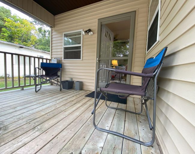 2 - 9951 Northville Cres, Home with 2 bedrooms, 1 bathrooms and 2 parking in Thedford ON | Image 38