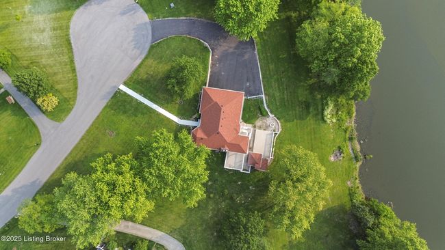 3205 Lake Pointe Ct, House other with 3 bedrooms, 4 bathrooms and null parking in Crestwood KY | Image 4